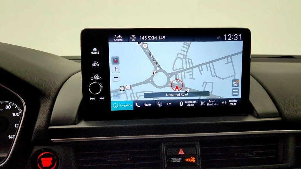 Used 2024 Platinum White Pearl Honda Touring AWD image 20