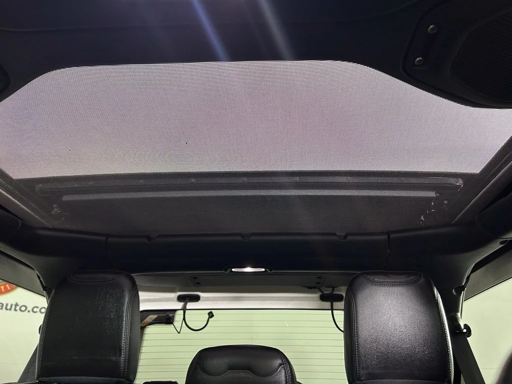 Used 2021 Black Jeep Unlimited Sahara Altitude image 17
