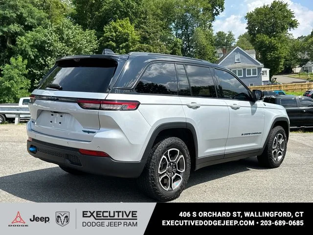Used 2023 Silver Jeep Trailhawk 4xe image 4