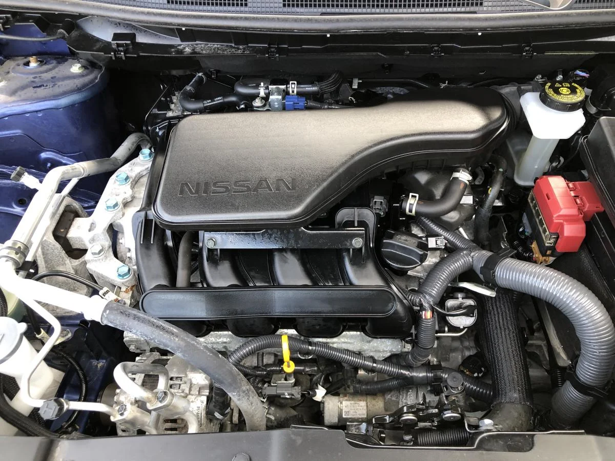 Used 2023 Blue Nissan AWD S CVT image 9