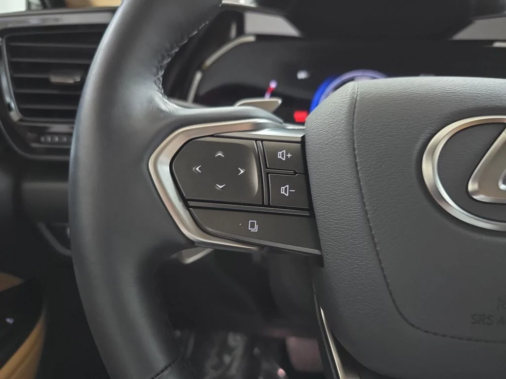 Certified Used 2025 Black Lexus 350h Premium image 17