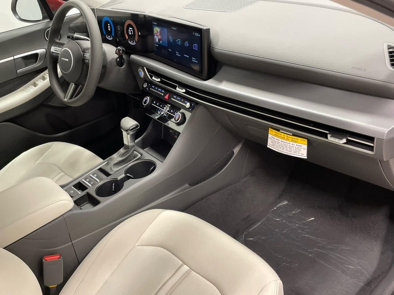 New 2026 Serenity White Hyundai SE image 37
