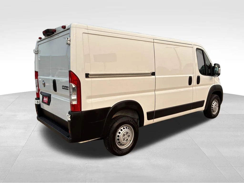 Used 2025 White Ram Base image 5