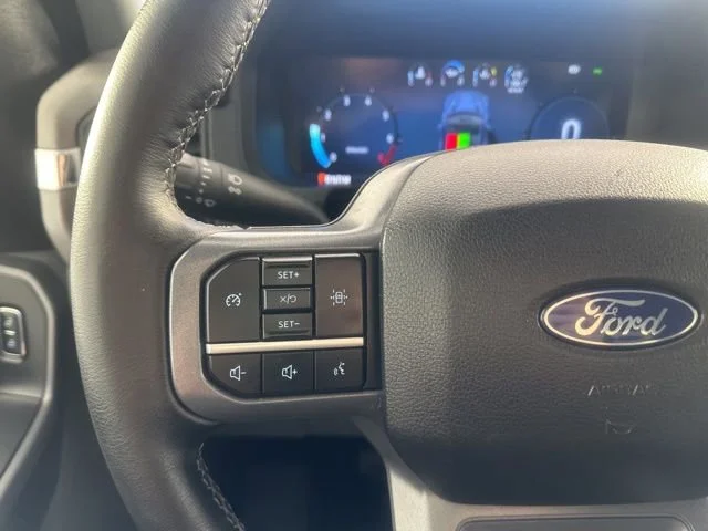 Used 2025 Whi/white Ford XLT image 23