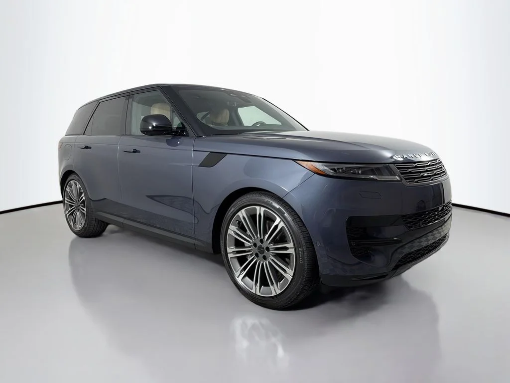 New 2026 Varesine Blue Land Rover SE image 3