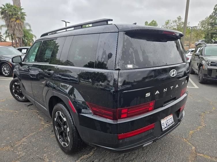 Used 2024 Black Hyundai SEL image 7