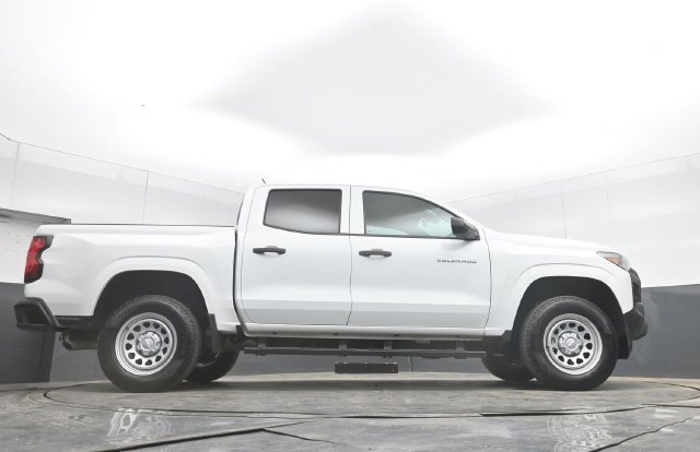 Used 2025 White Chevrolet Work Truck image 45