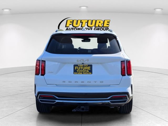 Used 2022 White Kia SX image 5