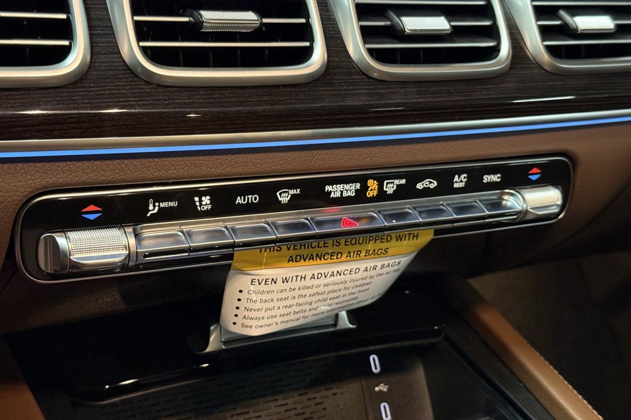 New 2026 Obsidian Black Metallic Mercedes-Benz GLS 450 4MATIC® SUV image 21