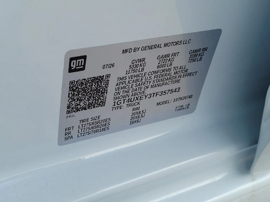 New 2026 Glacier White Tricoat GMC Denali Ultimate image 25
