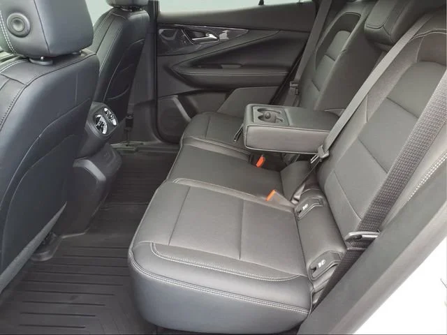 New 2026 Summit White Chevrolet LT image 18