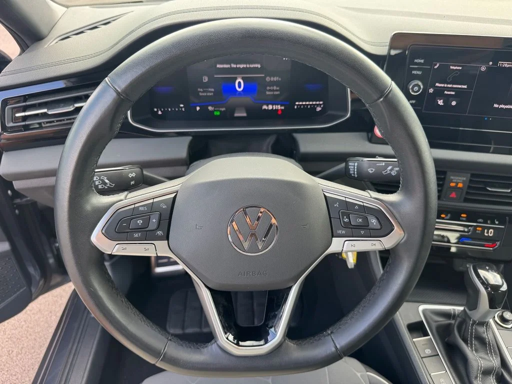 Used 2025  Volkswagen 1.5T Sport image 22