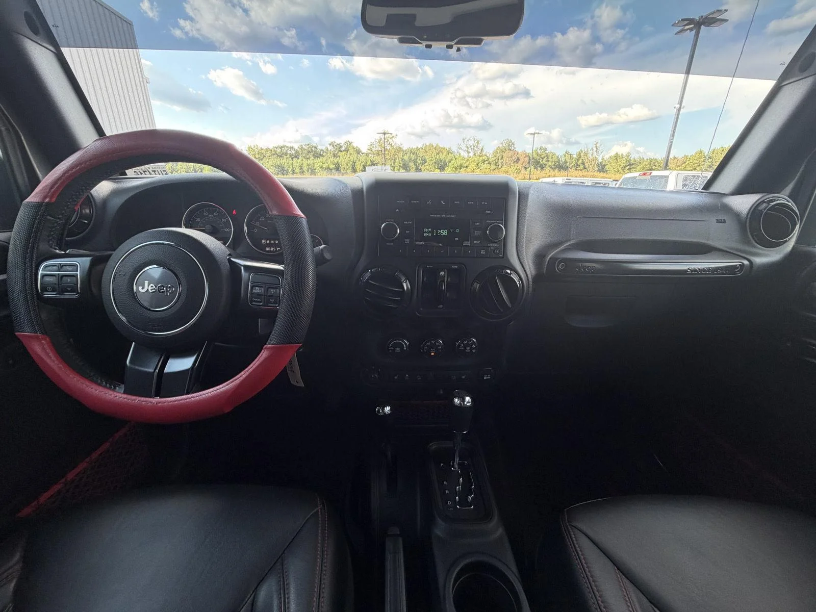 Used 2017 Granite Crystal Metallic Clearcoat Jeep Rubicon Recon image 7