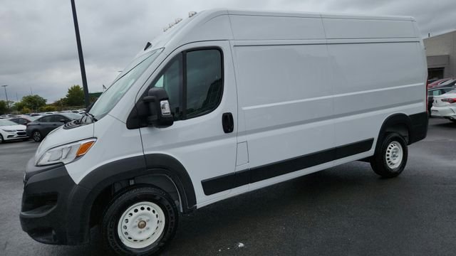 Used 2025 White Ram High Roof image 4