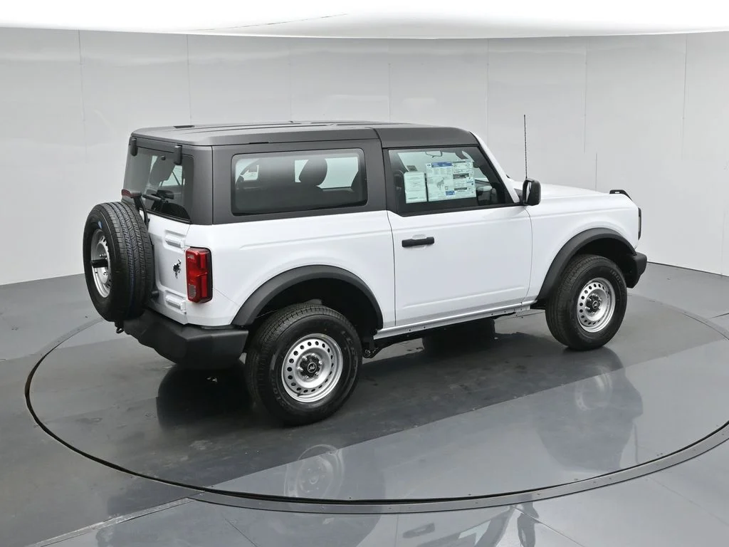 New 2026 Oxford White Ford Base image 37