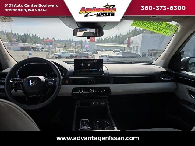 2023 Honda Pilot LX - Photo 19