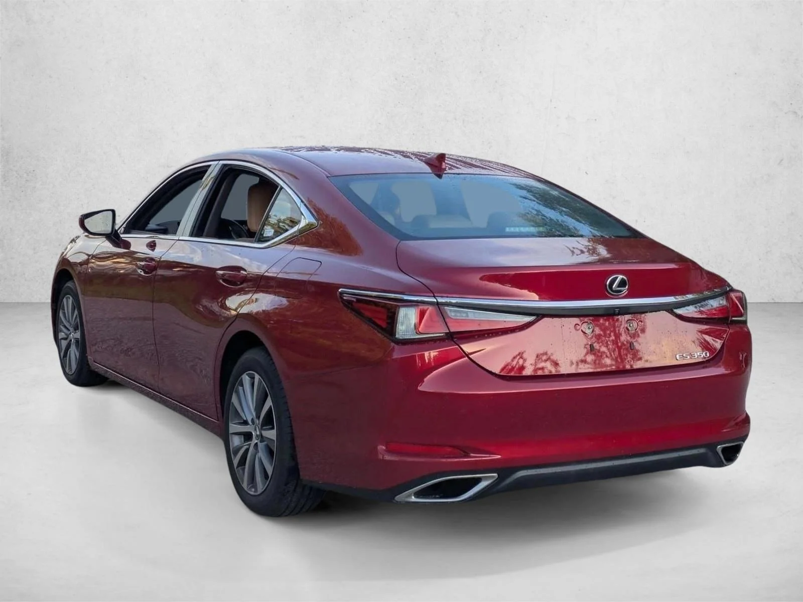 Used 2019 Matador Red Mica Lexus ES 350 image 5