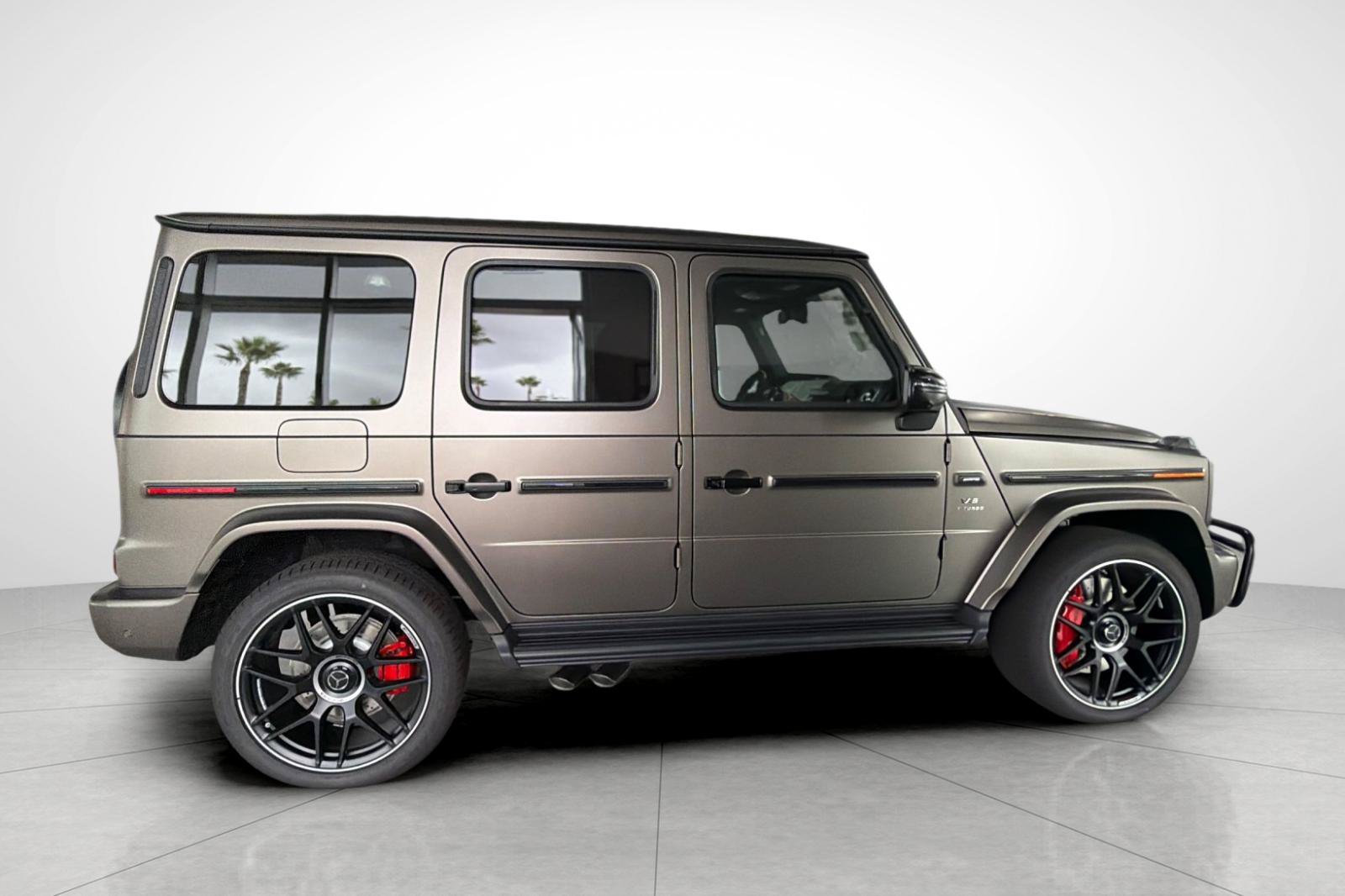 New 2027 MANUFAKTUR Monza Grey Magno Mercedes-Benz G 63 AMG® image 32