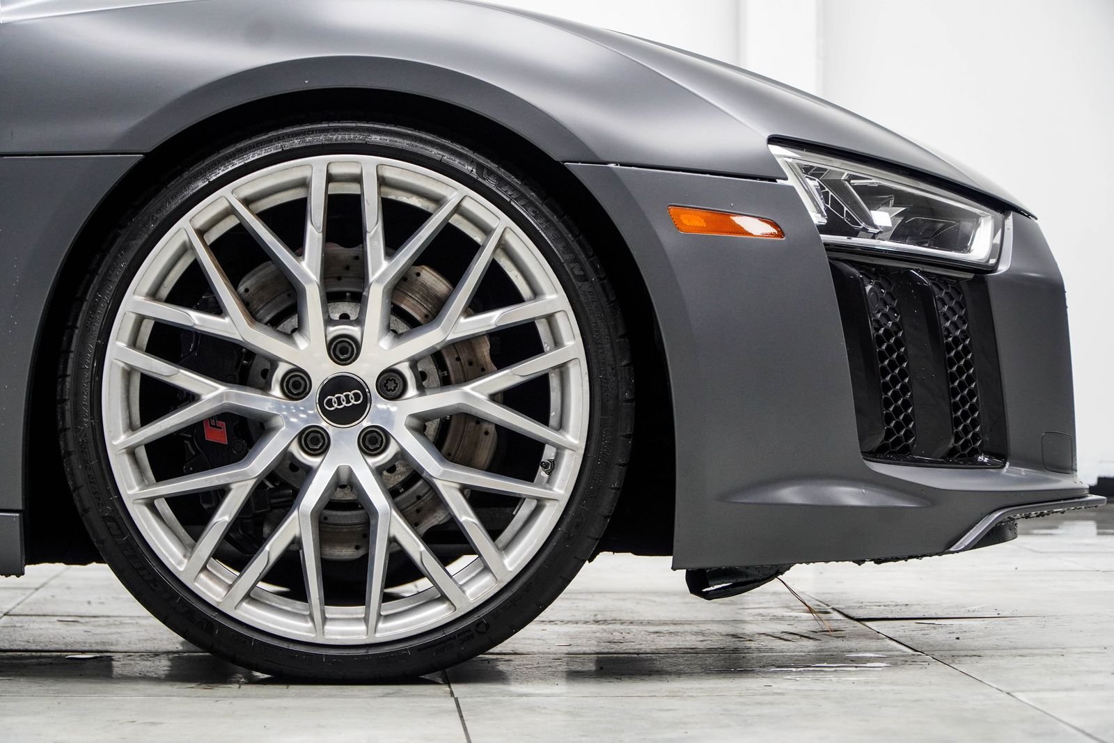 Used 2017 Green Audi 5.2 image 10