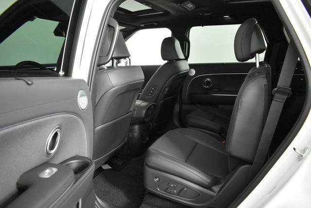 New 2026 White Hyundai Calligraphy AWD image 93