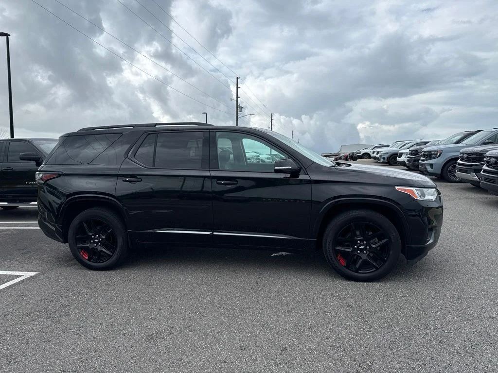 Used 2018 Black Metallic Chevrolet Premier image 1