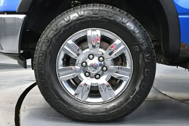 Used 2010  Ford XLT image 12
