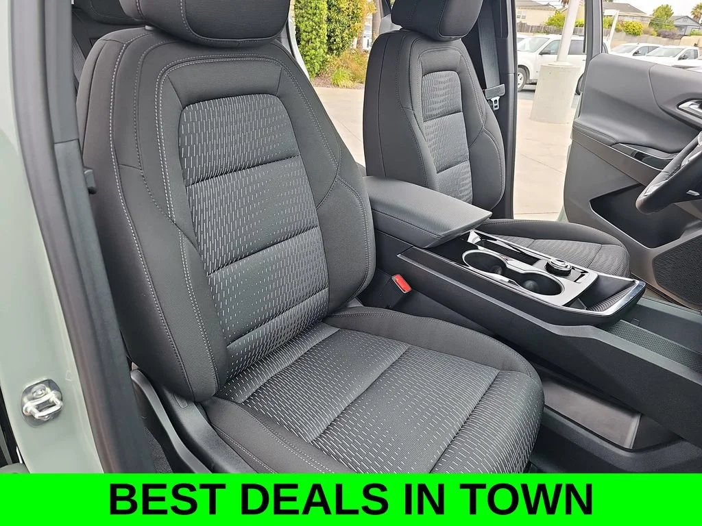 2026 Chevrolet Equinox LT - Photo 10