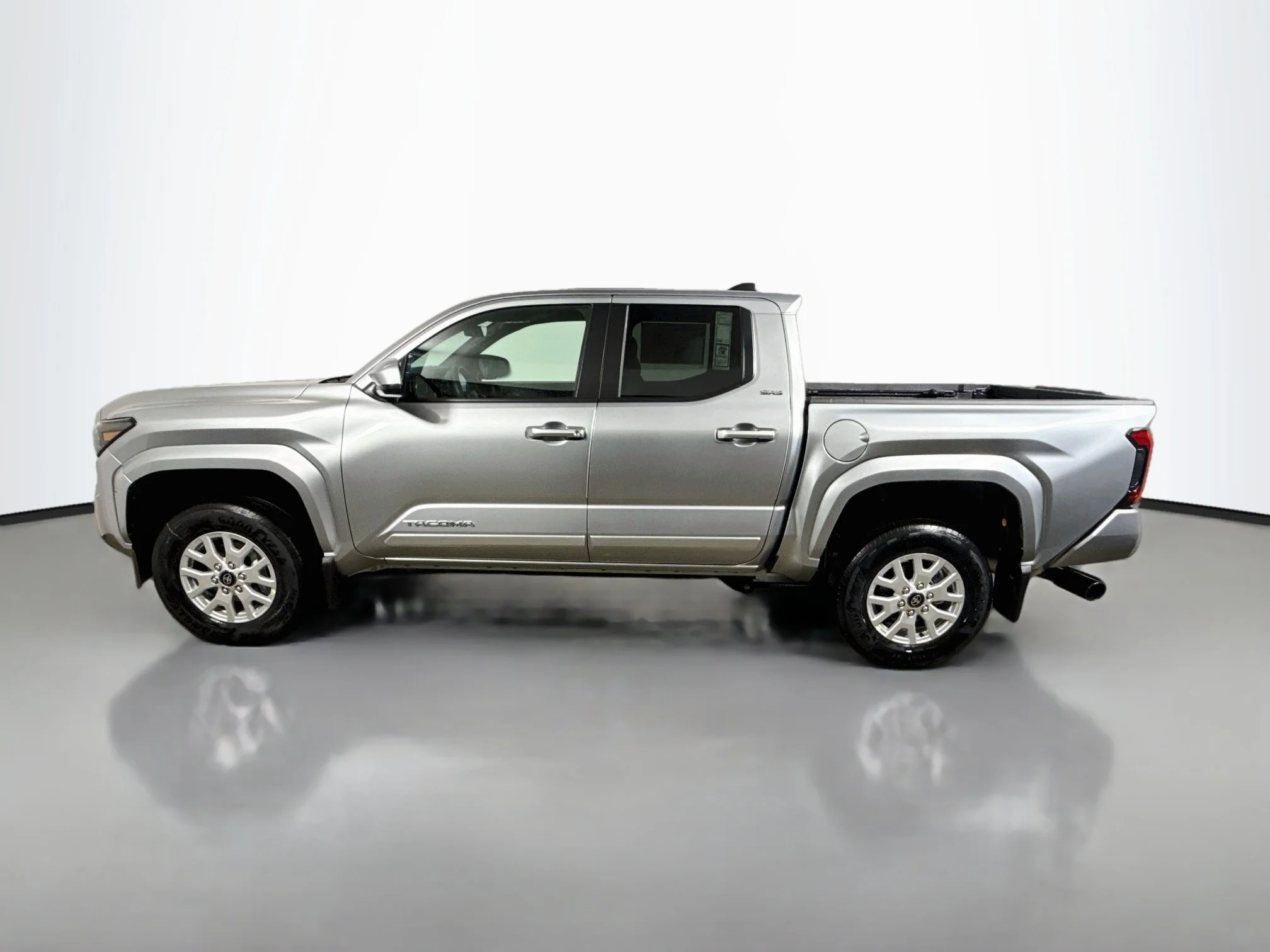 New 2026 Celestial Silver Metallic Toyota SR5 image 4