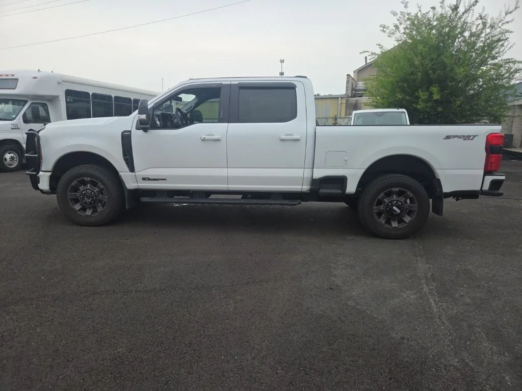 Used 2024 White Ford Lariat image 5