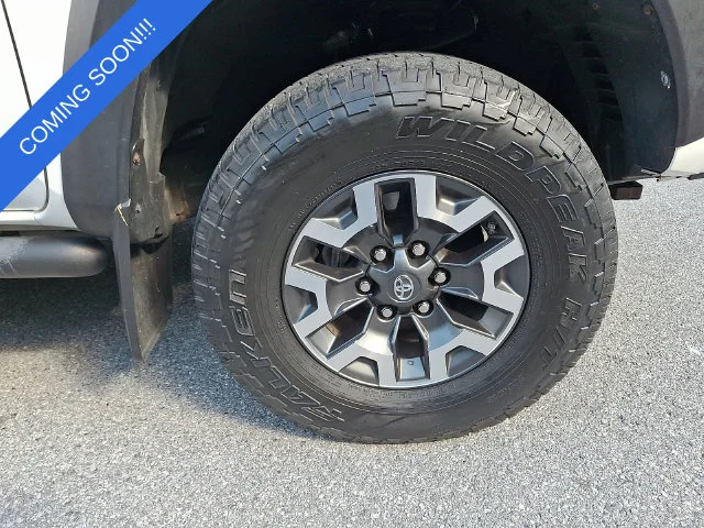 Used 2017 White Toyota TRD Off-Road image 13