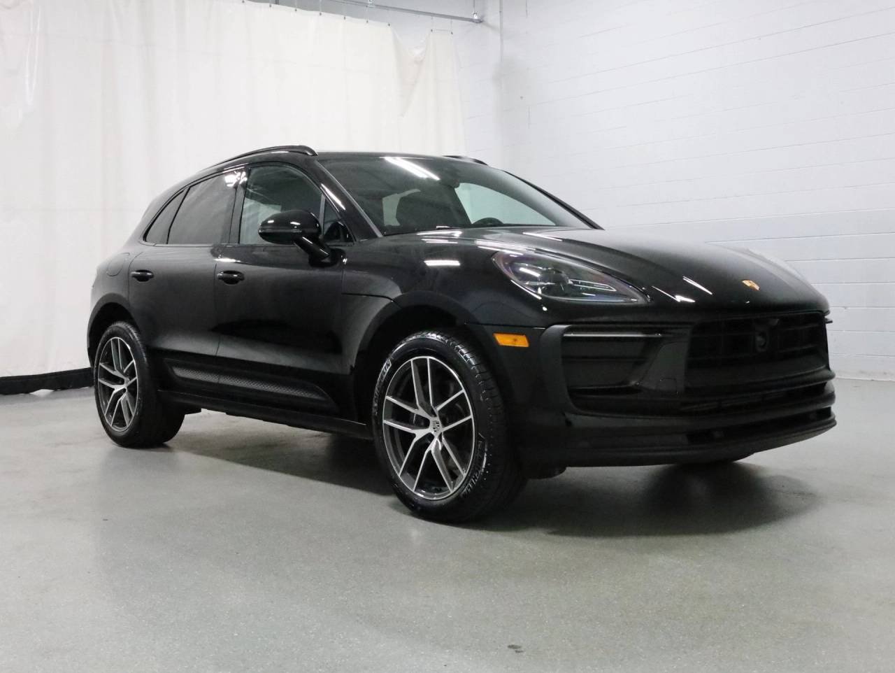 2026 Porsche Macan Base - Photo 13