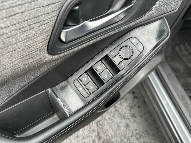 Used 2023 Gray Nissan SV image 17