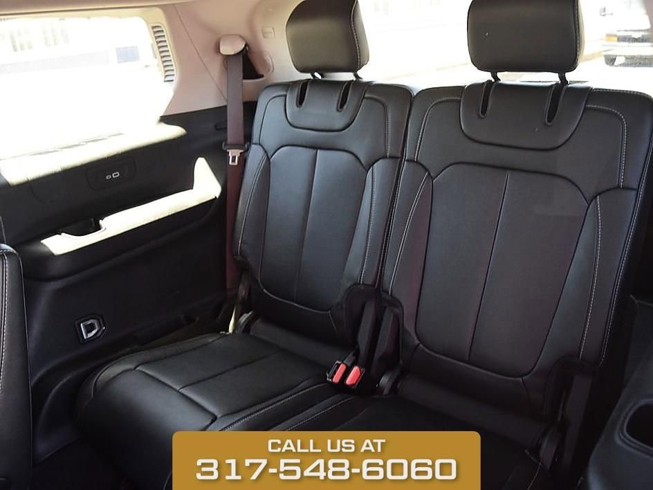 Used 2023 Silver Zynith Jeep Limited image 15