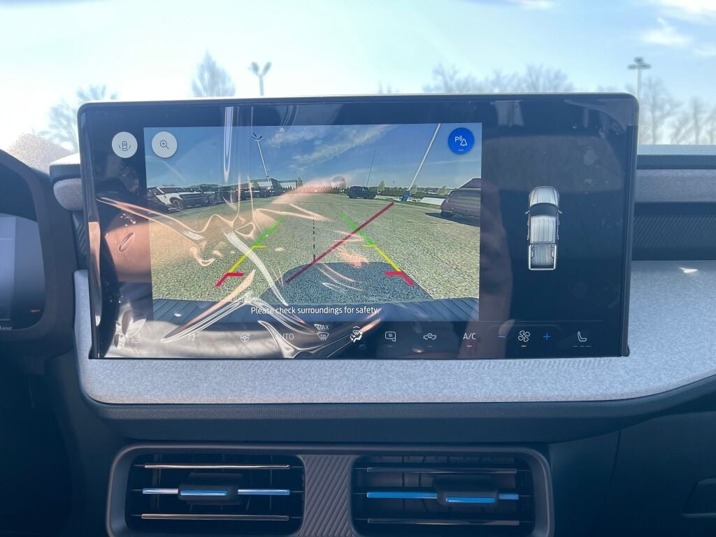 New 2026 E7/Blue Ford XLT image 13