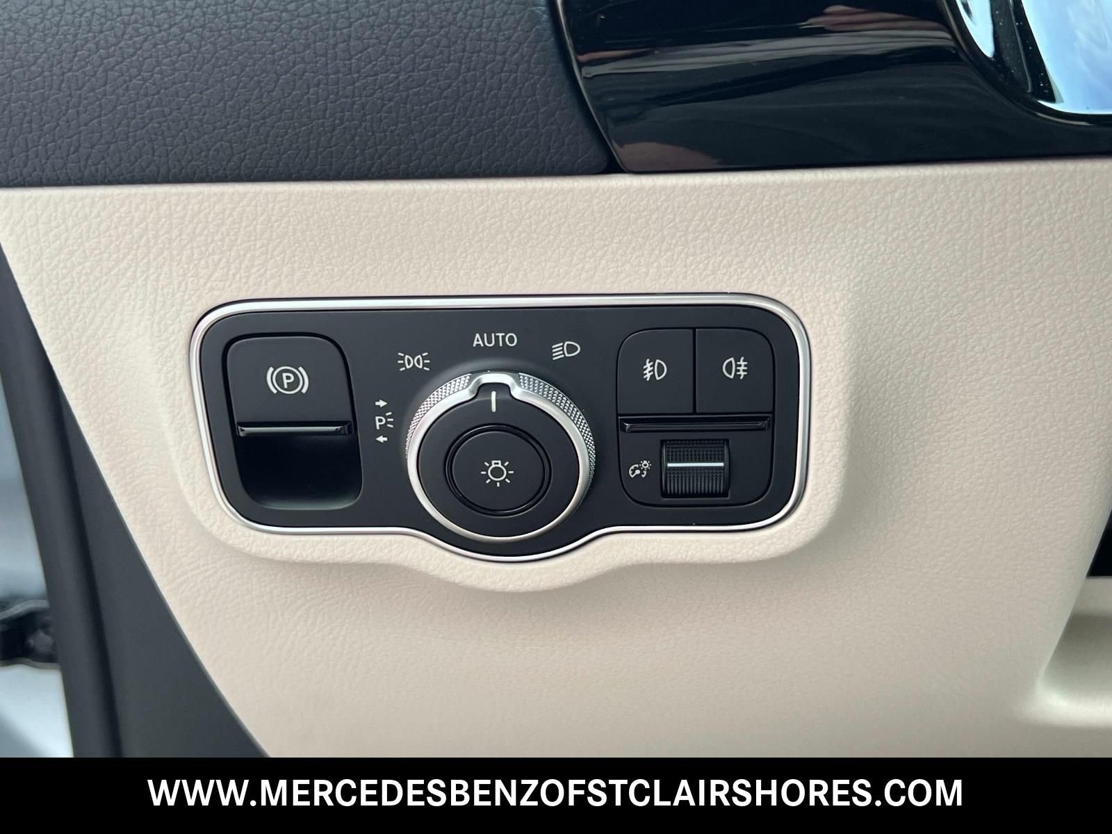 New 2026 Cirrus Silver Metallic Mercedes-Benz GLA 250 image 29