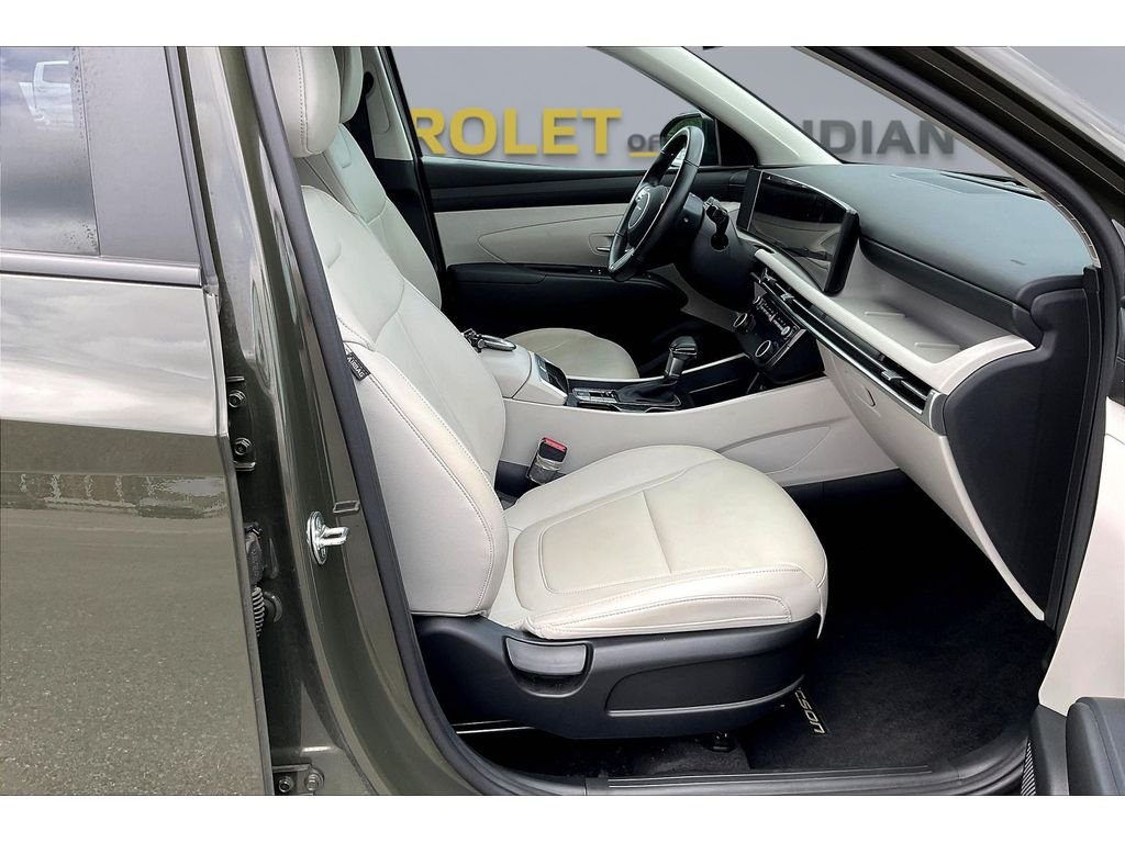 Used 2025  Hyundai SEL Convenience image 6