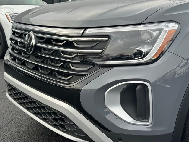 New 2026 Pure Gray Volkswagen 2.0T Peak Edition image 8