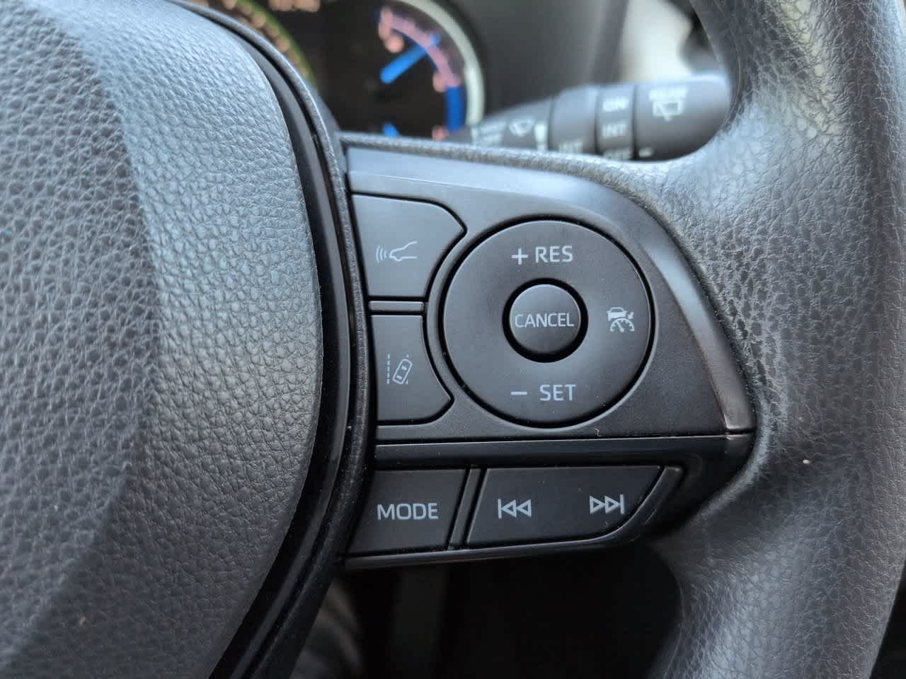 Certified Used 2023 Ice Cap Toyota Hybrid XLE image 24