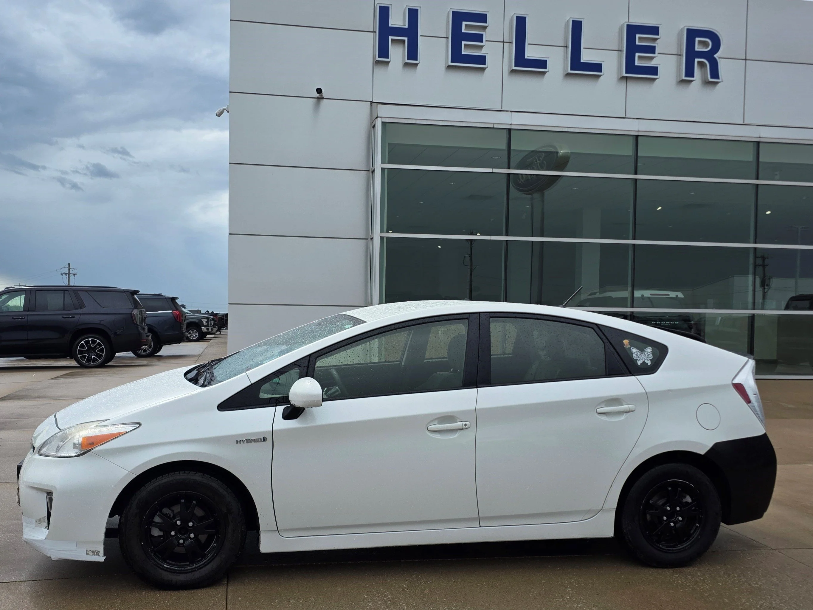 Used 2014 Blizzard Pearl Toyota Three image 3