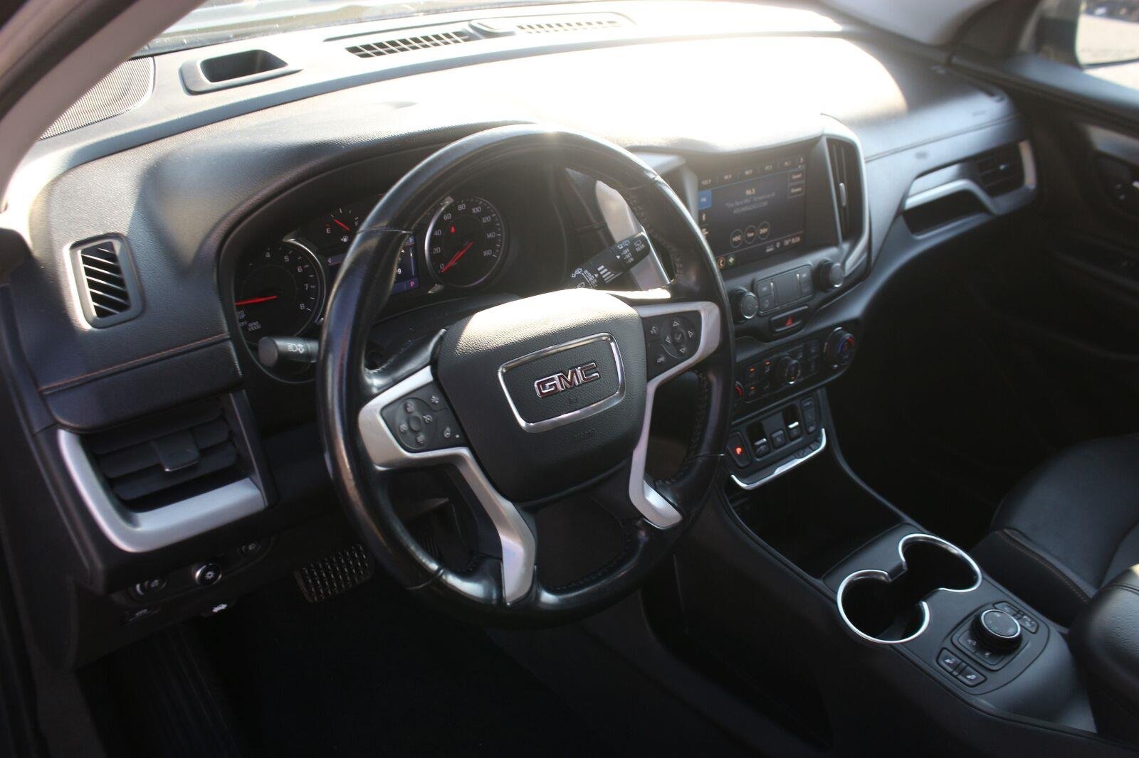 Used 2021 GRAPHITE GRAY METALLIC GMC SLT image 19