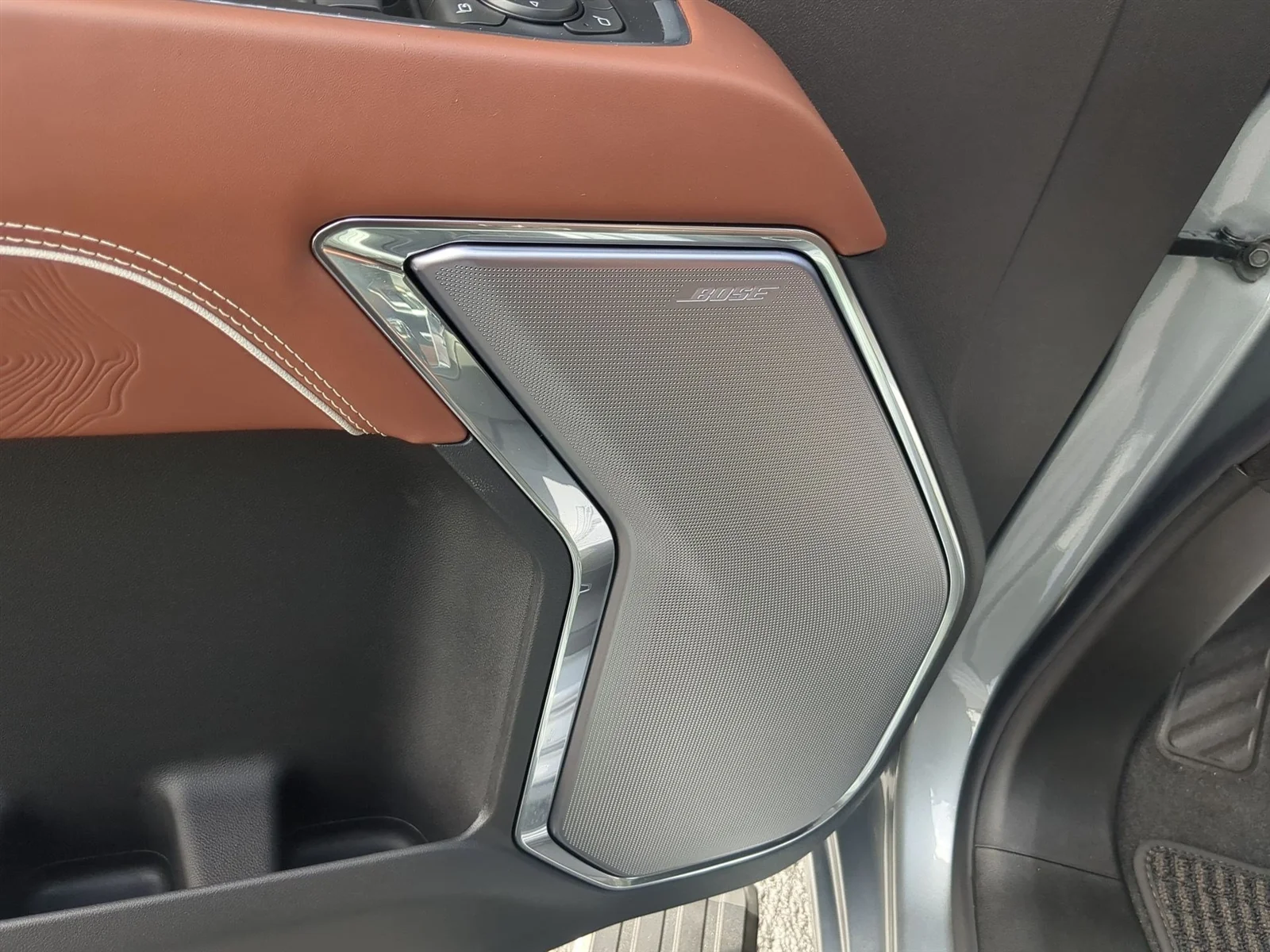 New 2026 Sterling Metallic GMC Denali Ultimate image 49