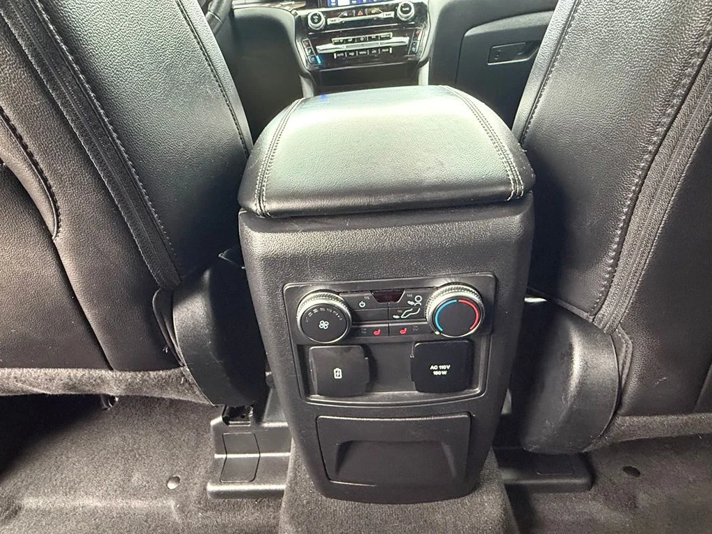 Used 2022 Green Ford Limited image 28