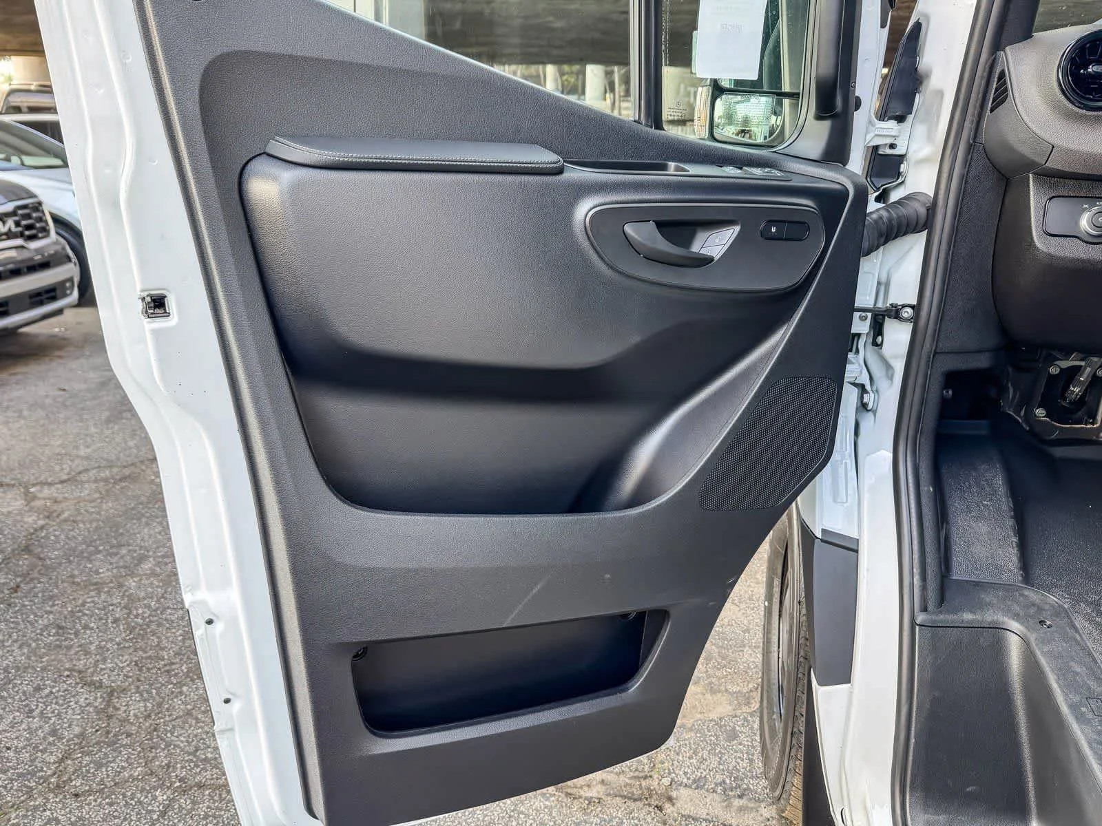 New 2026 Arctic White Mercedes-Benz Cargo 170WB High Roof RWD 2.0L I4 Diesel Turbo SO image 19