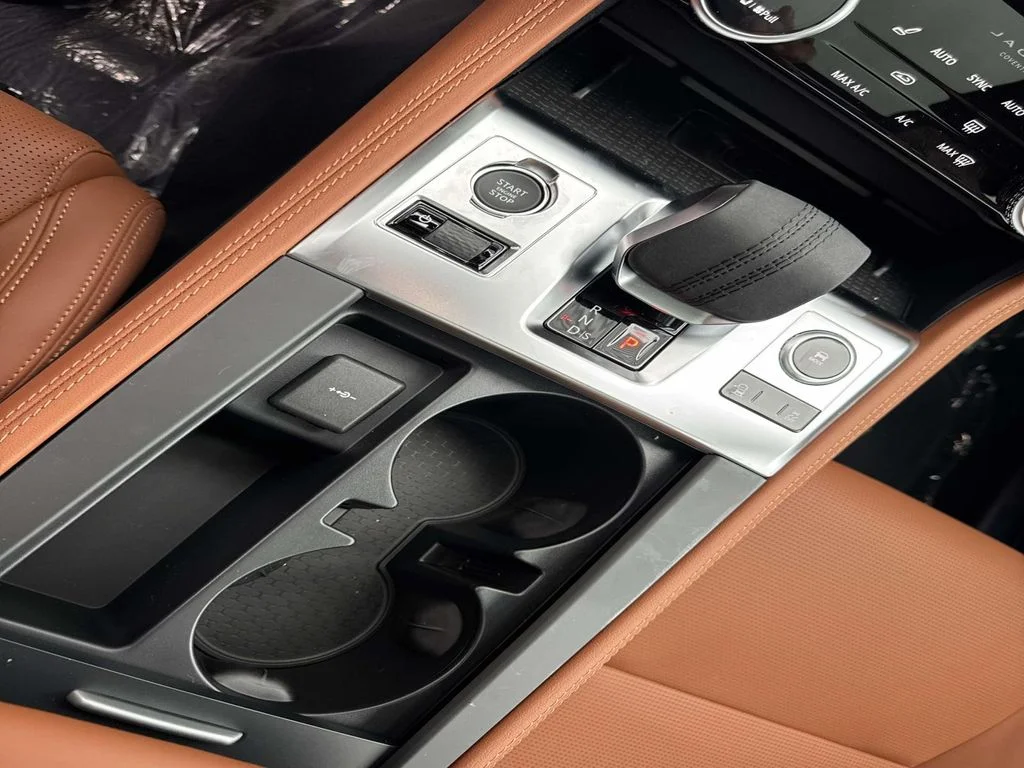 2026 Jaguar F-Pace R-Dynamic S - Photo 24