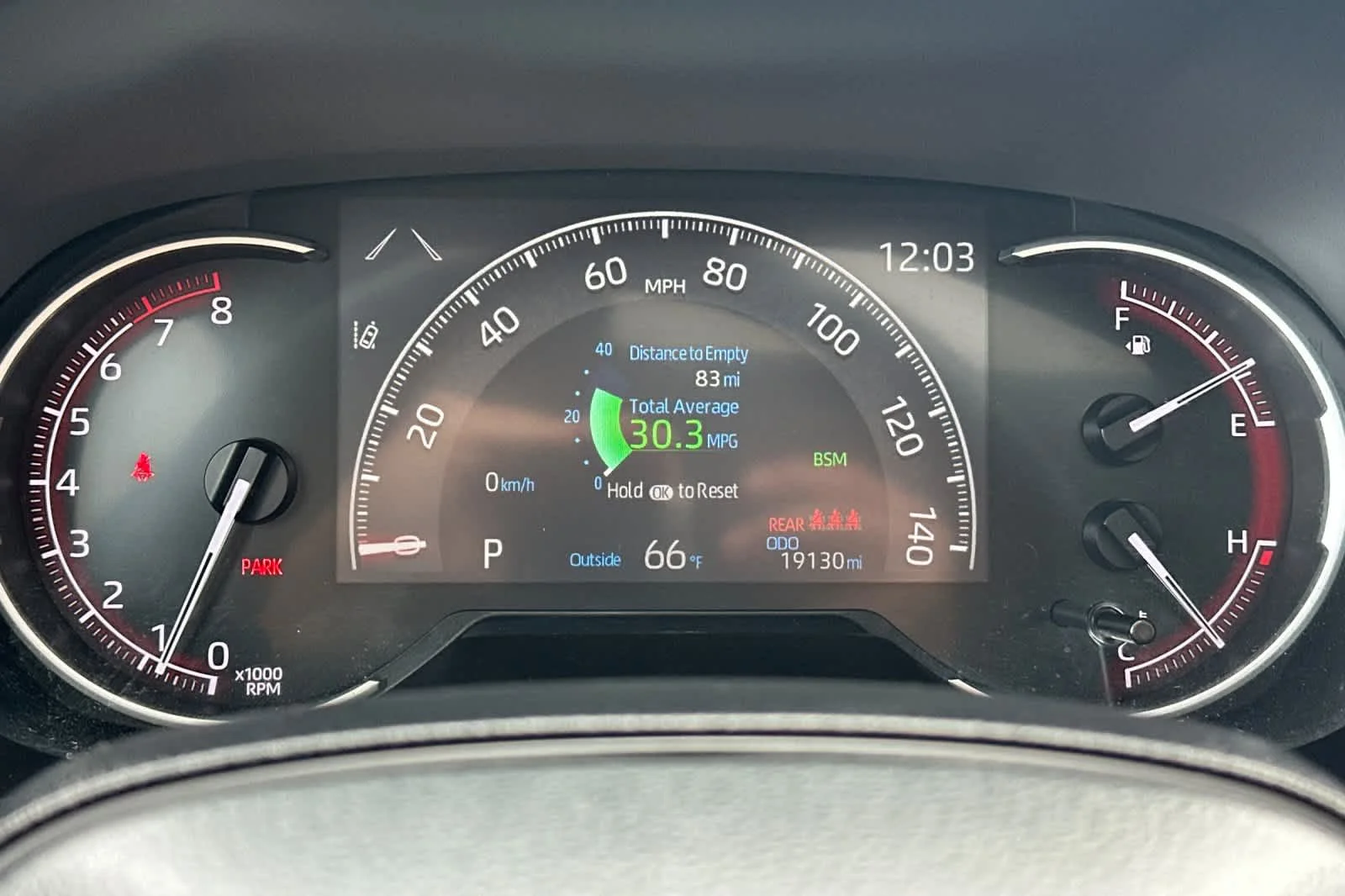2025 Toyota RAV4 XLE - Photo 23