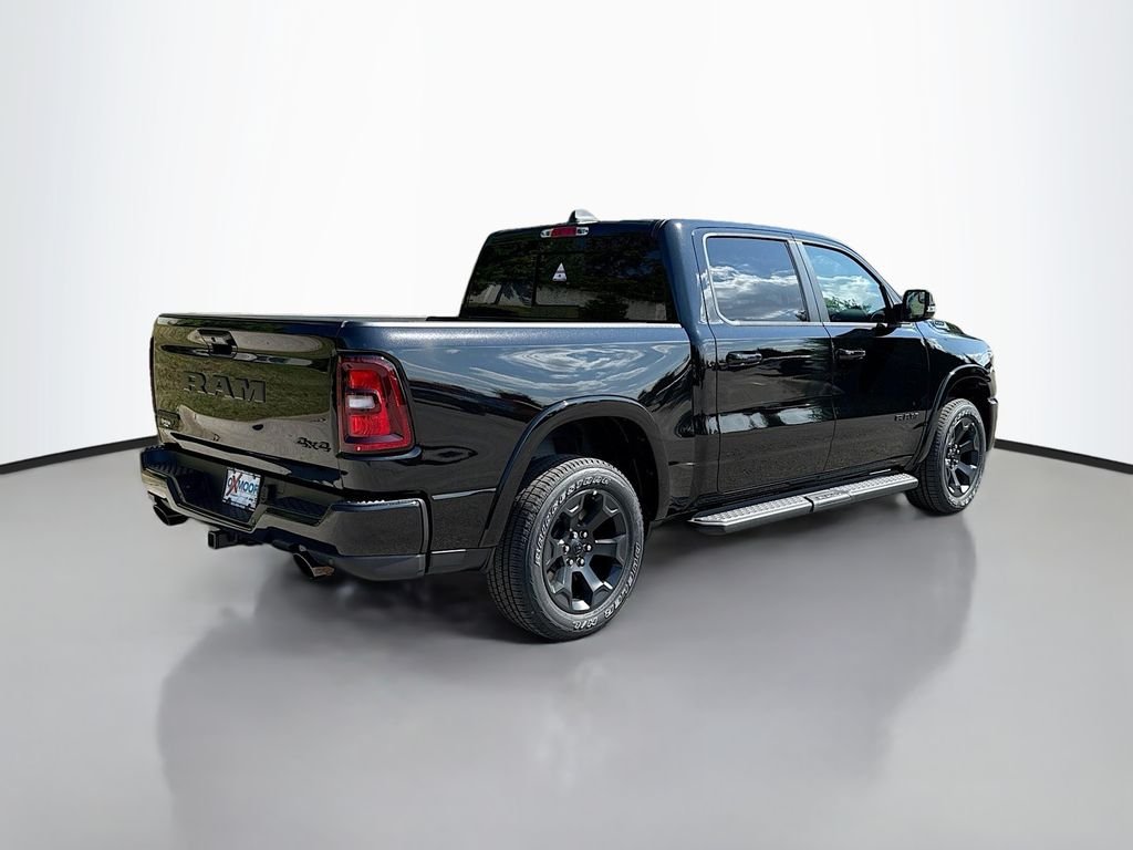 New 2026 Diamond Black Crystal Pearl-Coat Exterior Paint RAM Big Horn image 4