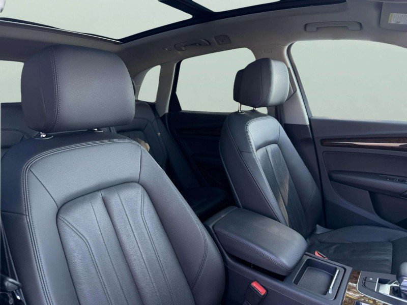 Used 2018 Florett Silver Metallic Audi Premium Plus image 29