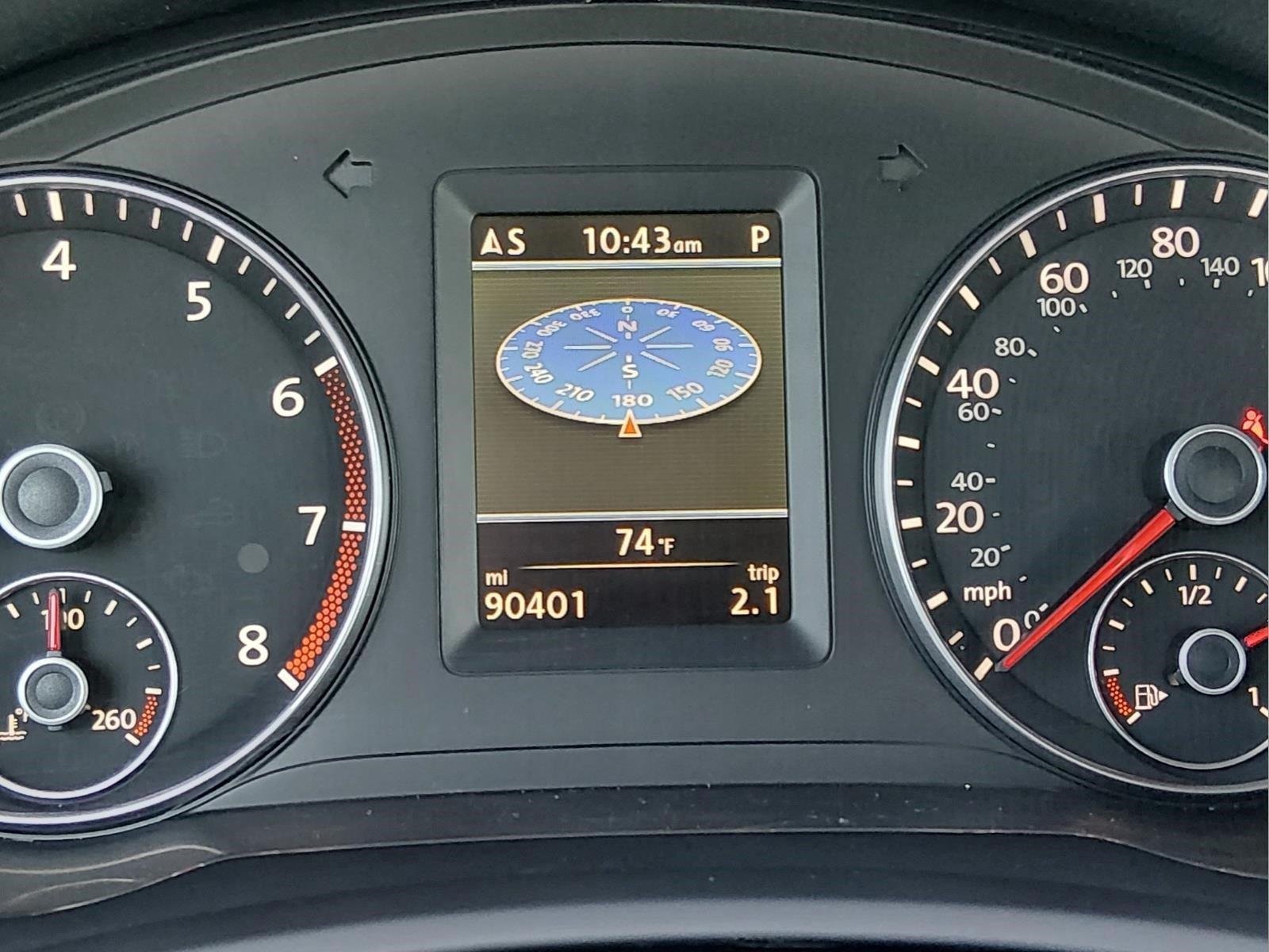 Used 2012 Horizon Blue Metallic Volkswagen Executive image 29