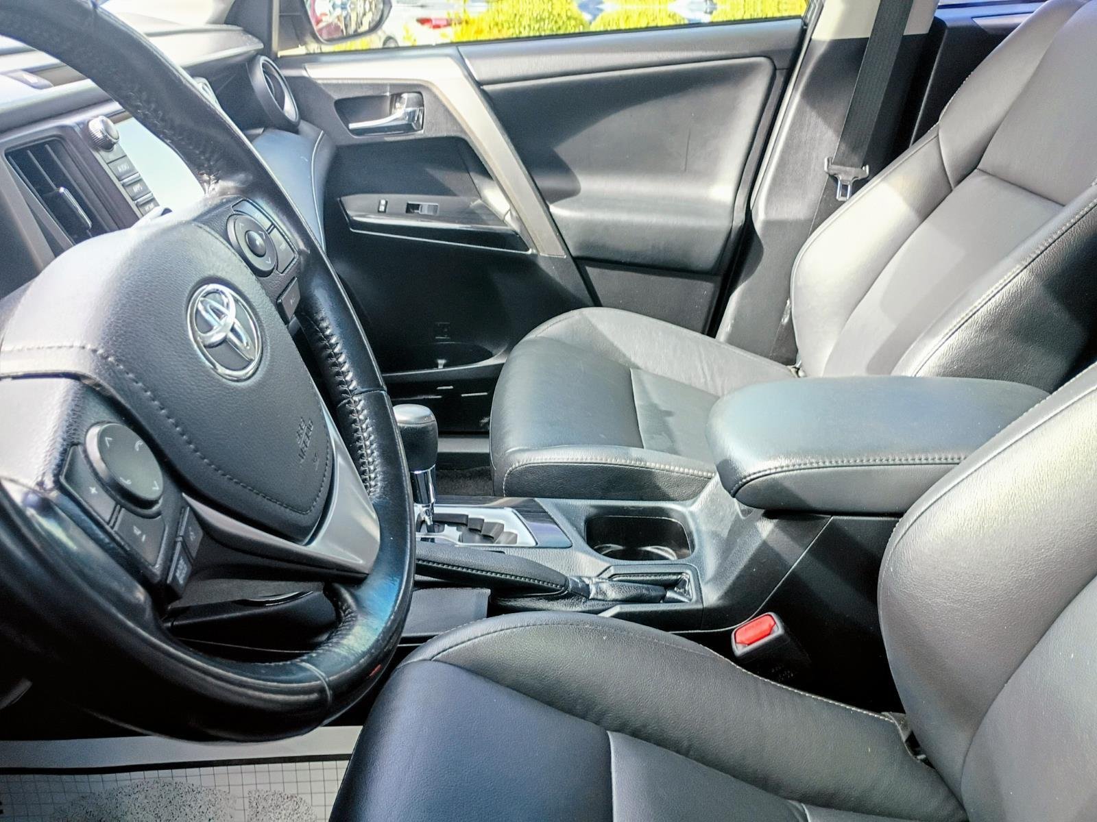 Used 2018 Magnetic Gray Metallic Toyota Limited image 4