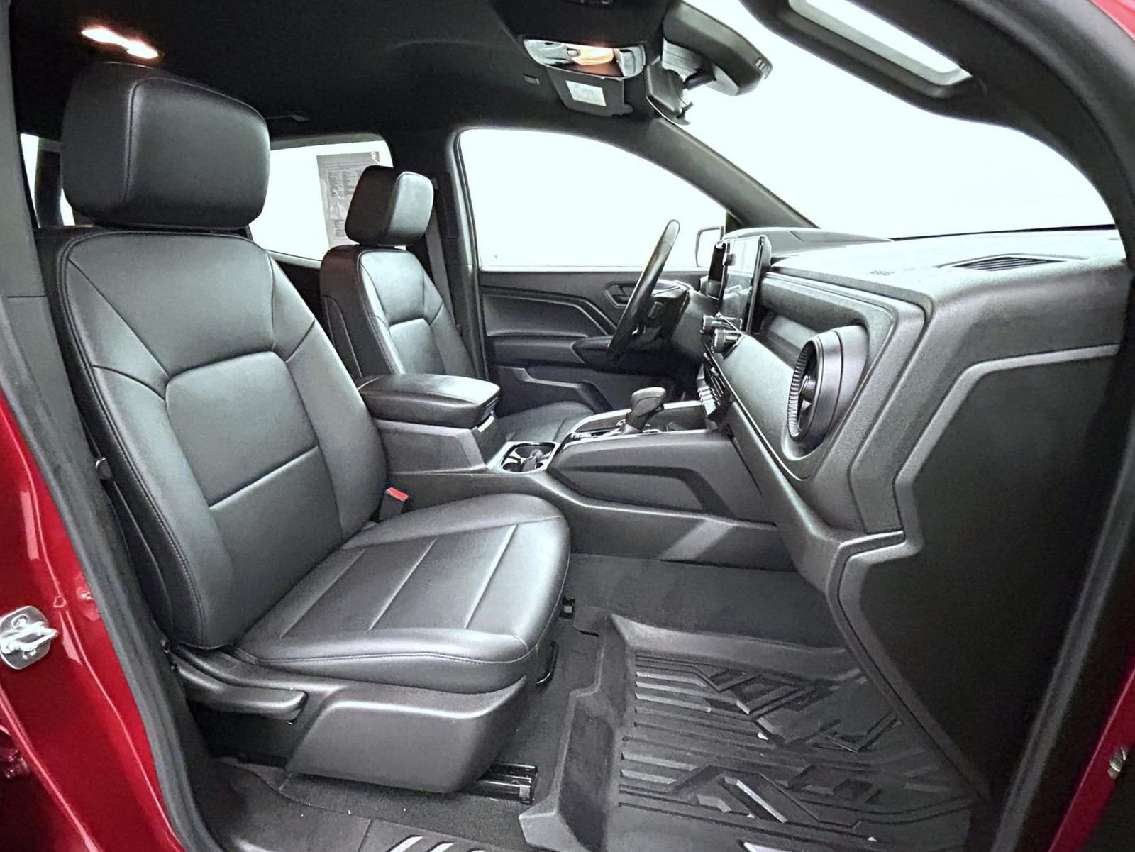 Used 2025 Red Chevrolet Trail Boss image 15